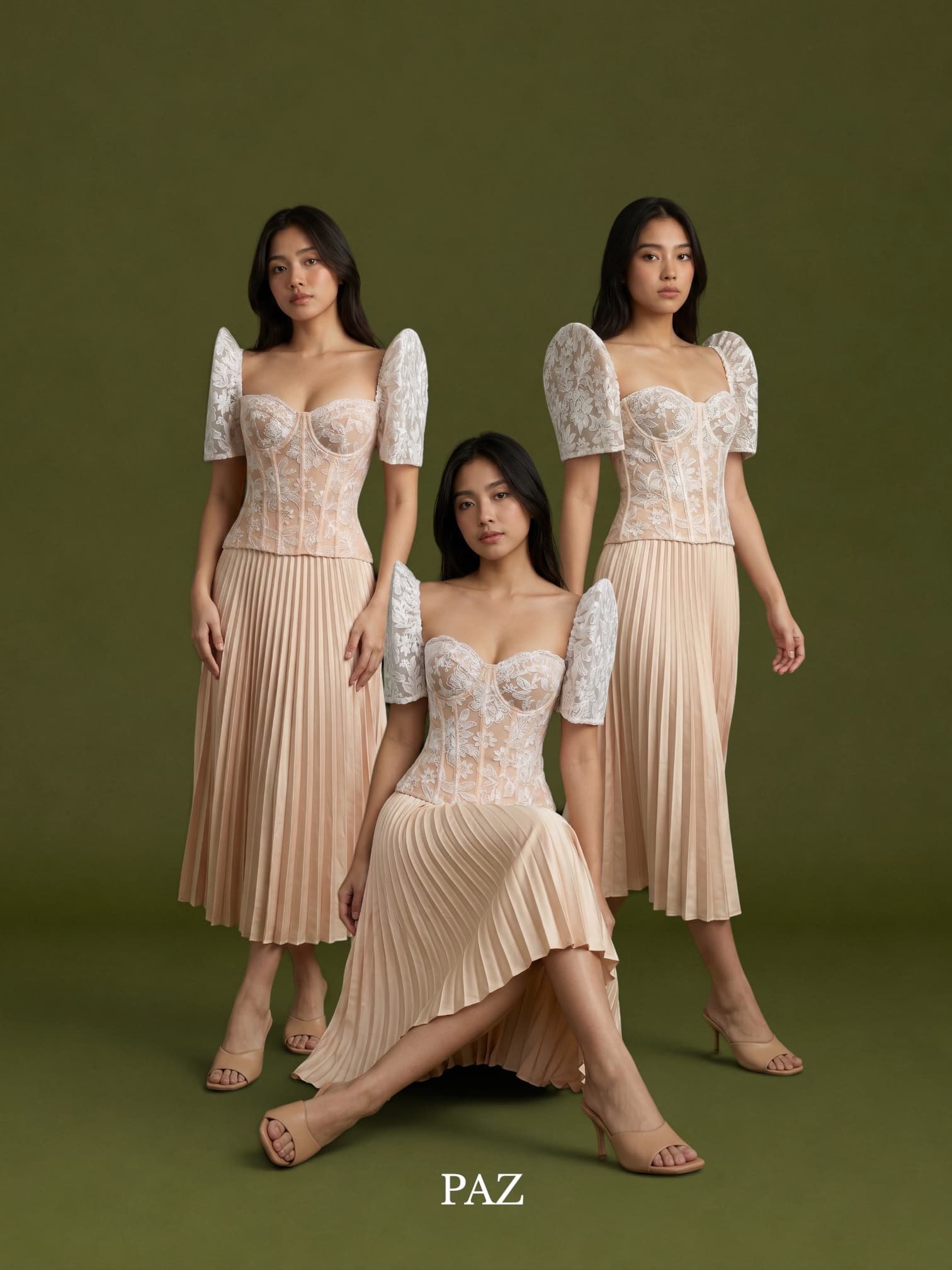 Paz - Lace corset, pleated silk